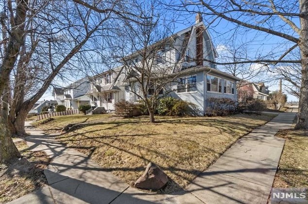 38 Palisade Ave, Bogota, NJ 07603