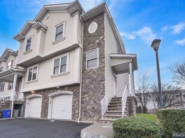 264 Midland Ave, Saddle Brook, NJ 07663-6417
