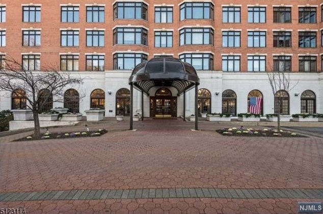 616 S Orange Ave #8d, Maplewood, NJ 07040