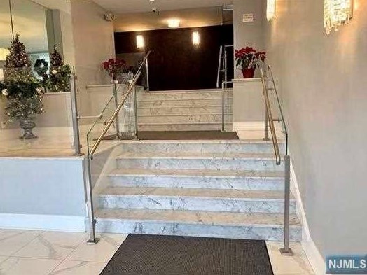 700 Boulevard E #1k, Union City, NJ 07086
