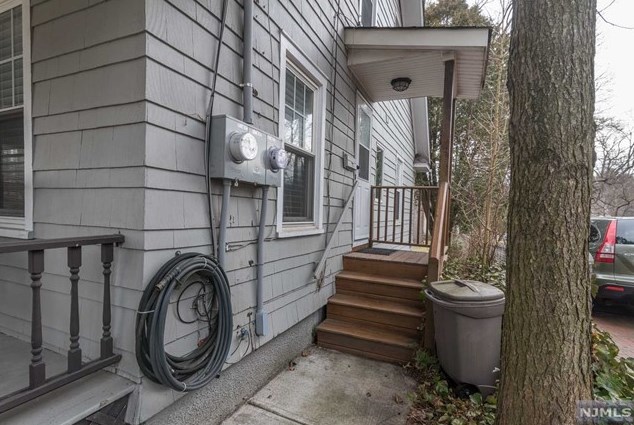 39 Rea Ave, Midland Pk NJ 07432-1930 exterior