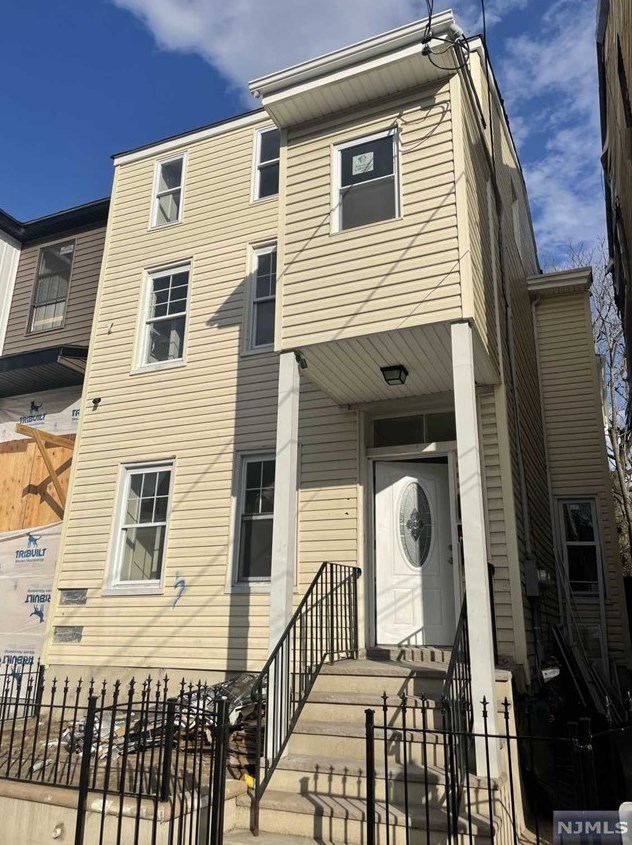 493 Summer St, Paterson, NJ 07501