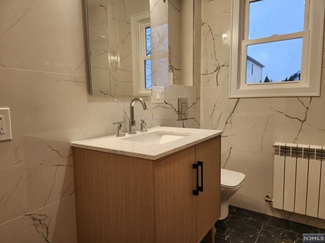 411 Hoboken Rd #2, Carlstadt, NJ 07072