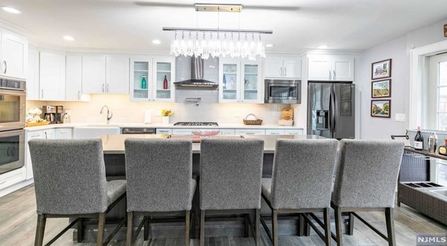 118 Washington Ave, Rutherford NJ  07070-1509 exterior