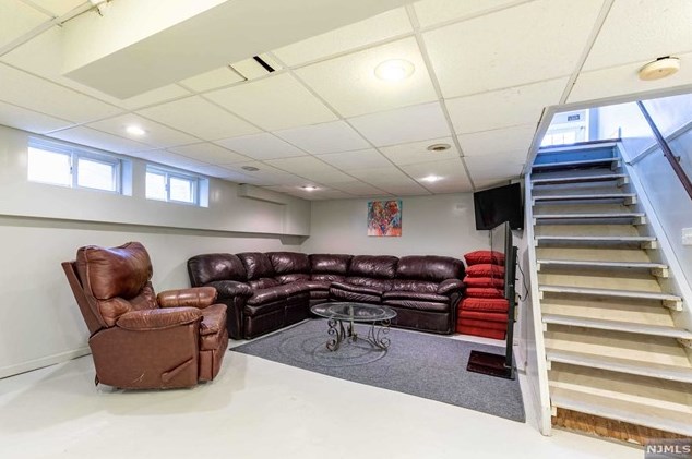 118 Washington Ave, Rutherford NJ  07070-1509 exterior