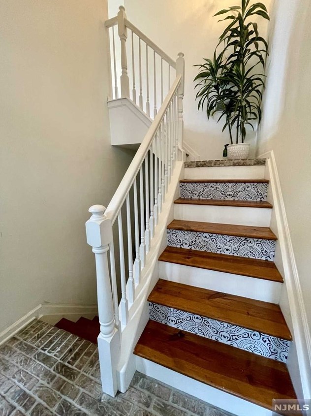 140 George Russell Way, Clifton NJ  07013-2683 exterior