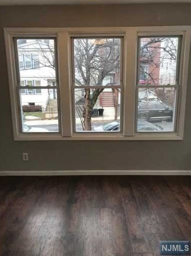 20 Huntington Ter, Newark NJ  07112-1808 exterior