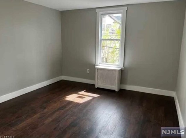 20 Huntington Ter, Newark NJ  07112-1808 exterior