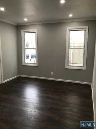 20 Huntington Ter, Newark NJ  07112-1808 exterior