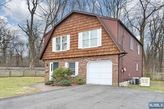 280 Lake Shore Dr, Haworth, NJ 07641
