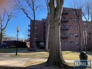 3030 Edwin Ave #1e, West Fort Lee, NJ 07024