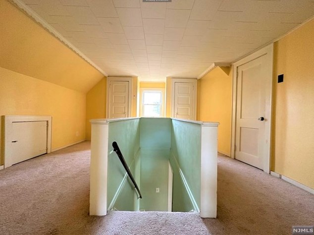 195 Main St, Bergenfield NJ 07621-2122 exterior