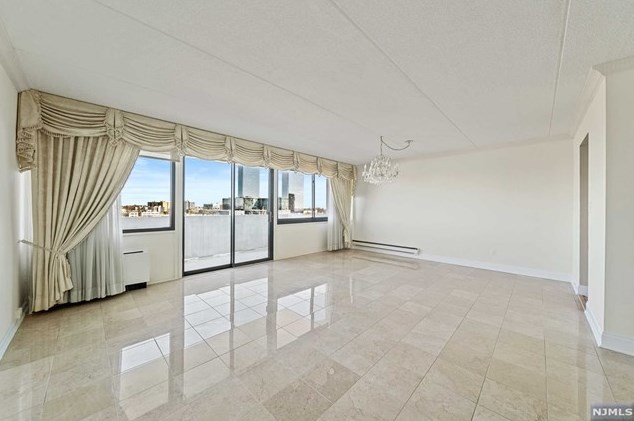 1600 Center Ave #8c, West Fort Lee, NJ 07024