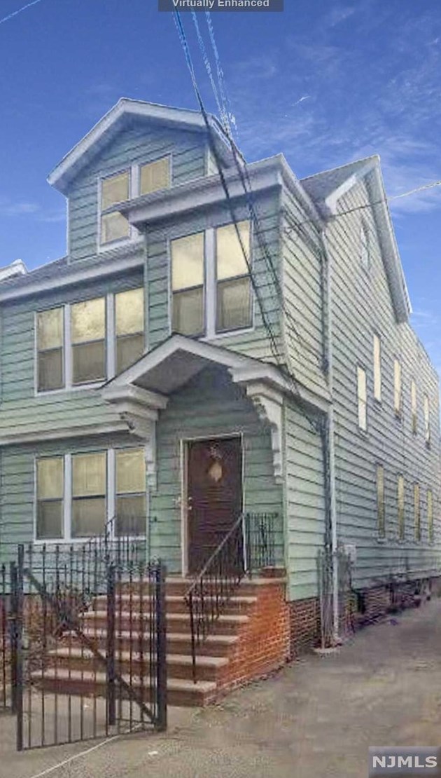 286 Wainwright St, Newark NJ  07112-1227 exterior