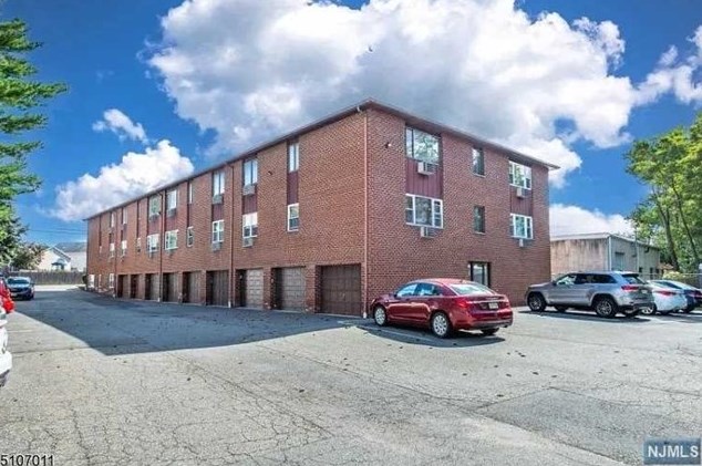 747 Riverside Ave #a1, Lyndhurst, NJ 07071