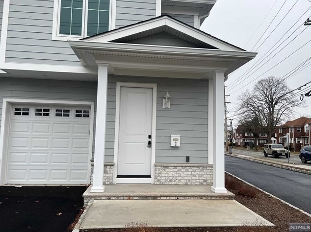 18 E Passaic St, Maywood, NJ 07607