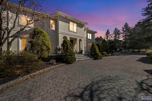471 Homans Ave, Closter, NJ 07624