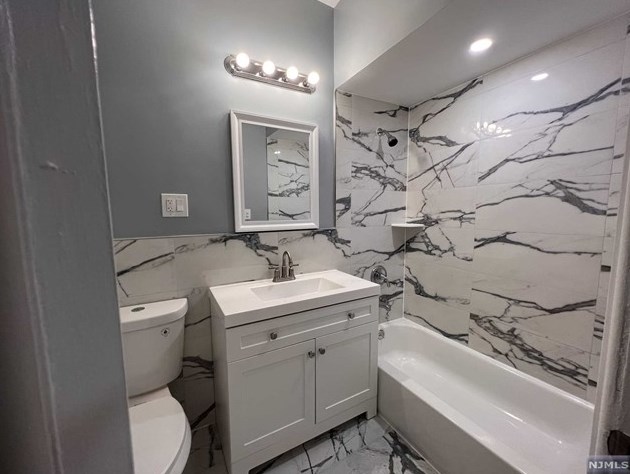 222 Main St, Ridgefield Park, NJ 07660