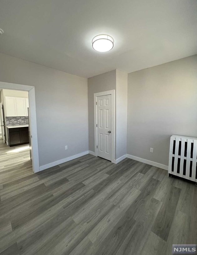 66 Wallis Ave, Jersey City, NJ 07306