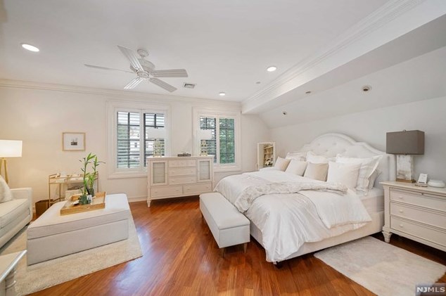 181 Montross Ave, Rutherford NJ  07070-1610 exterior