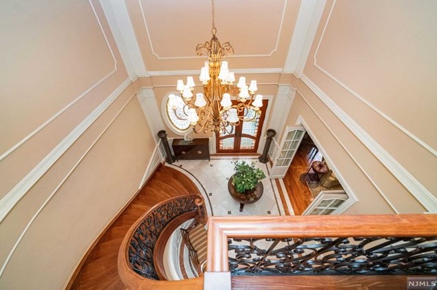 181 Montross Ave, Rutherford NJ  07070-1610 exterior