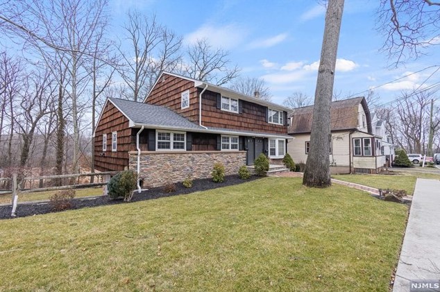 22 Coolidge Pl #2, Paterson, NJ 07508