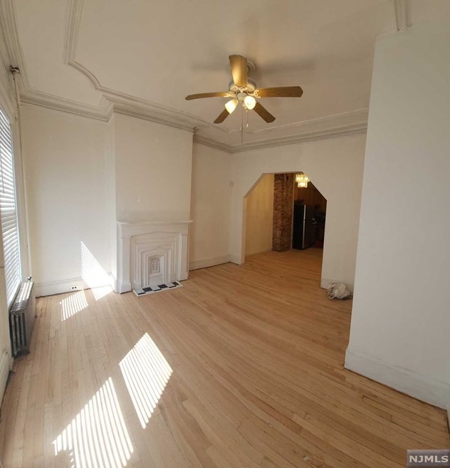 76 South St, Jersey City, NJ 07307
