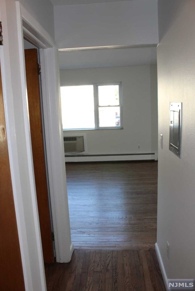 219 Riverview Pl #4, Cliffside Park, NJ 07010