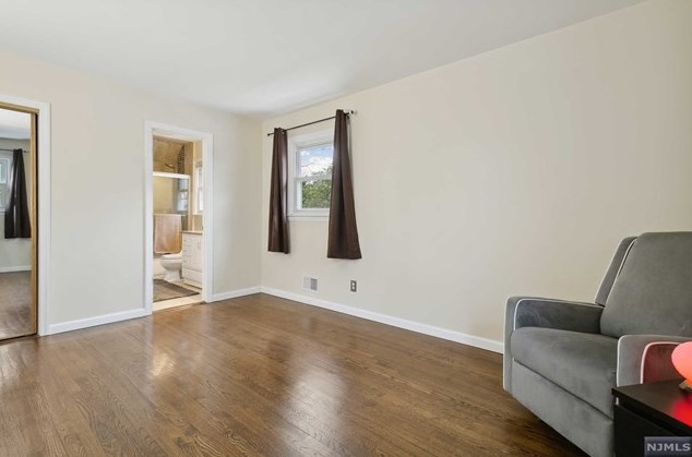 397 Feronia Way, Rutherford NJ  07070-2853 exterior