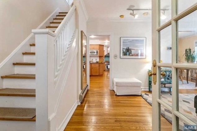 238 Hickory Ave, Tenafly, NJ 07670