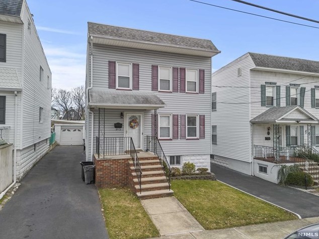 107 Belmount Ave, North Arlington, NJ 07031-5834
