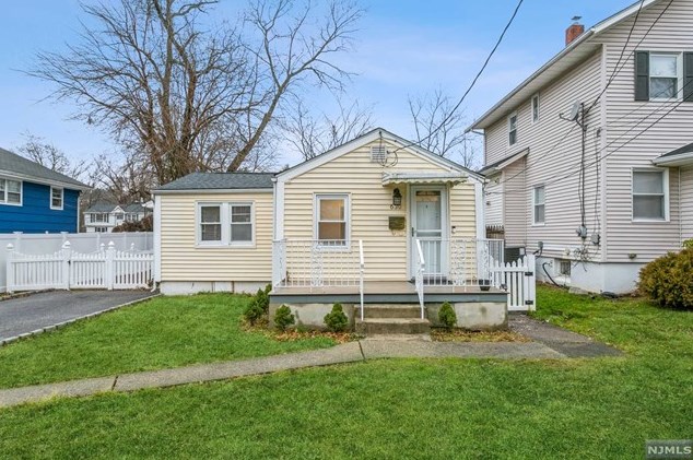 630 Harvard St, N Milford, NJ 07646