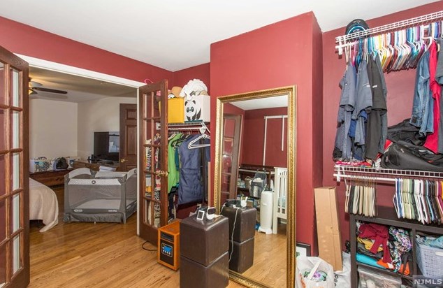 1 Courier Pl, Rutherford NJ  07070-1101 exterior