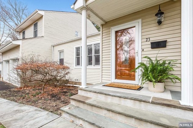 23 Rutherford Pl, Montvale, NJ 07645