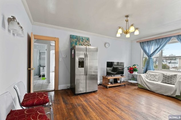43 Gordon St, Ridgefield Park, NJ 07660