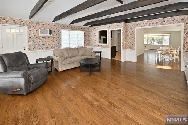 96 Greenbrook Pl, Park Ridge NJ  07656-1846 exterior