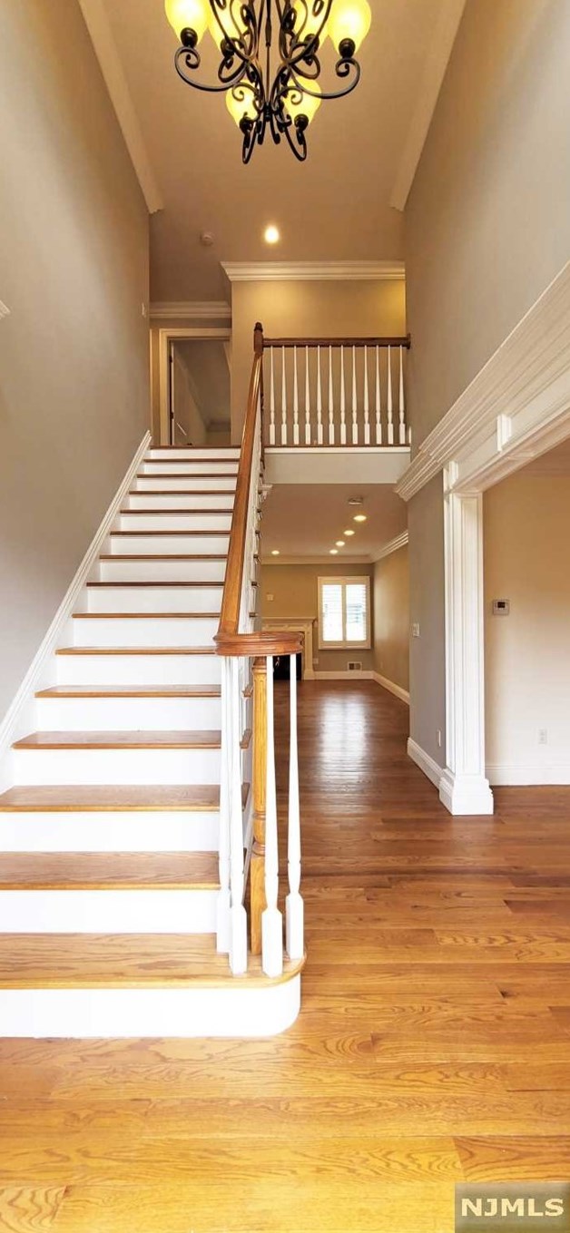 134 5th St, Cresskill, NJ 07626
