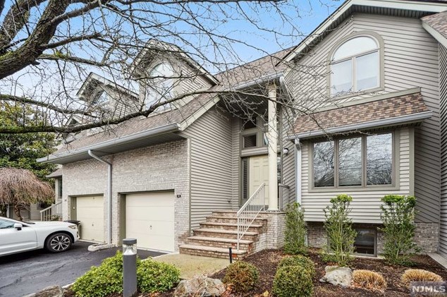 310 Cedar Ct, Norwood, NJ 07648