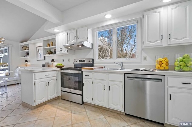 461 Tenafly Rd, Englewood NJ  07631-1785 exterior