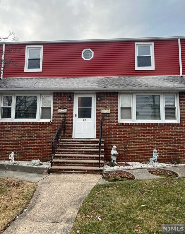 75 Beech St, Kearny, NJ 07032