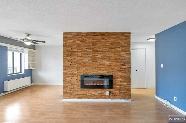 233 12th St #1c, Palisades Park, NJ 07650