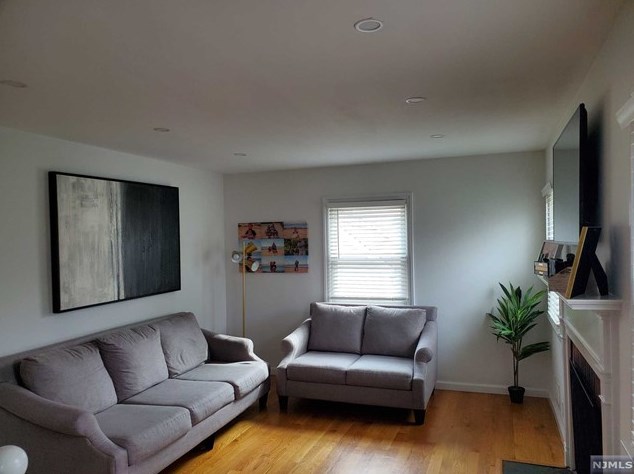159 Marlboro Rd, Ridgewood, NJ 07452