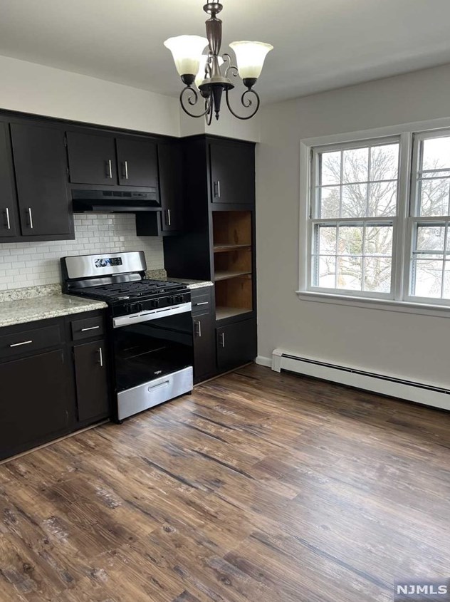 148 Chestnut St, Outwater, NJ 07026