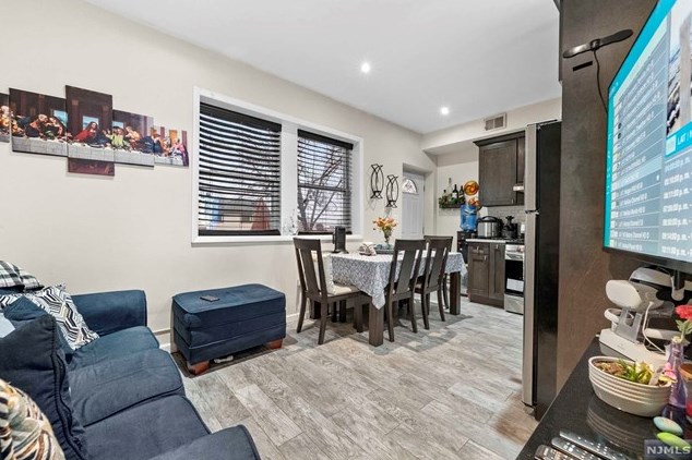 785 Ridge St, Newark NJ  07104-2325 exterior