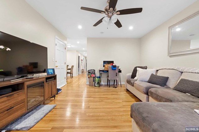 785 Ridge St, Newark NJ  07104-2325 exterior