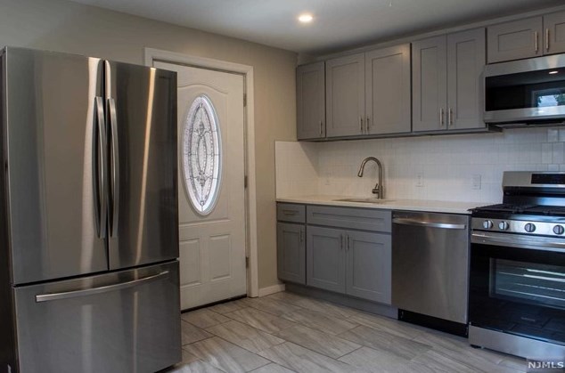 3 Woodland Ave, Montclair, NJ 07042