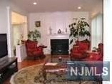 29 Mulberry Ct, Paramus NJ  07652-1351 exterior