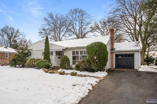 649 Taylor Ave, Oradell, NJ 07649