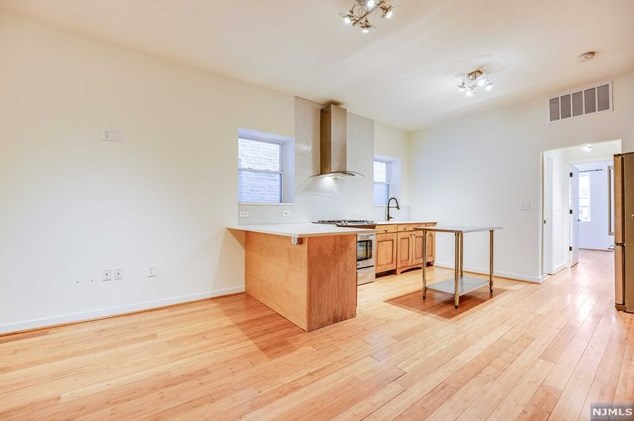 508 Palisade Ave #2, Jersey City, NJ 07307