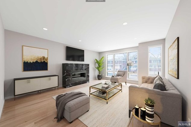 1429 Anderson Ave, West Fort Lee, NJ 07024-4408